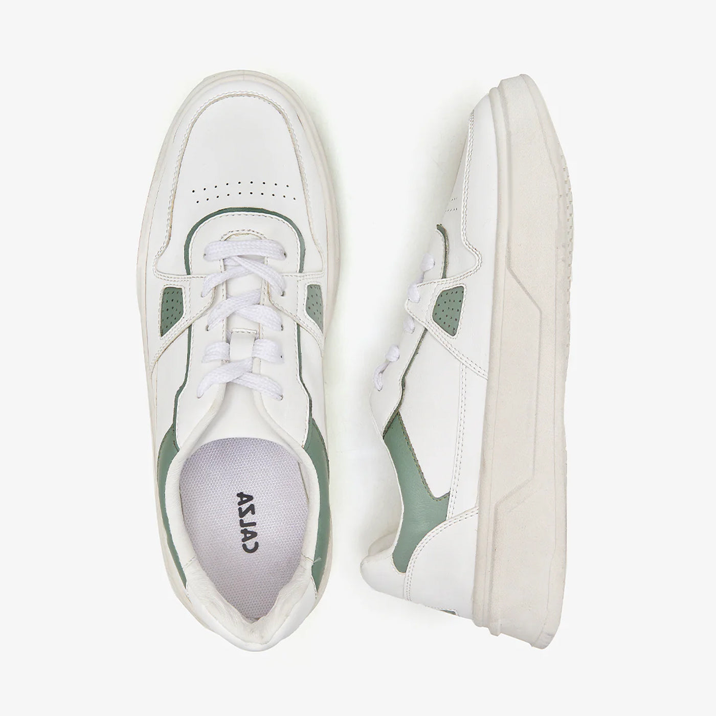 sports shoes