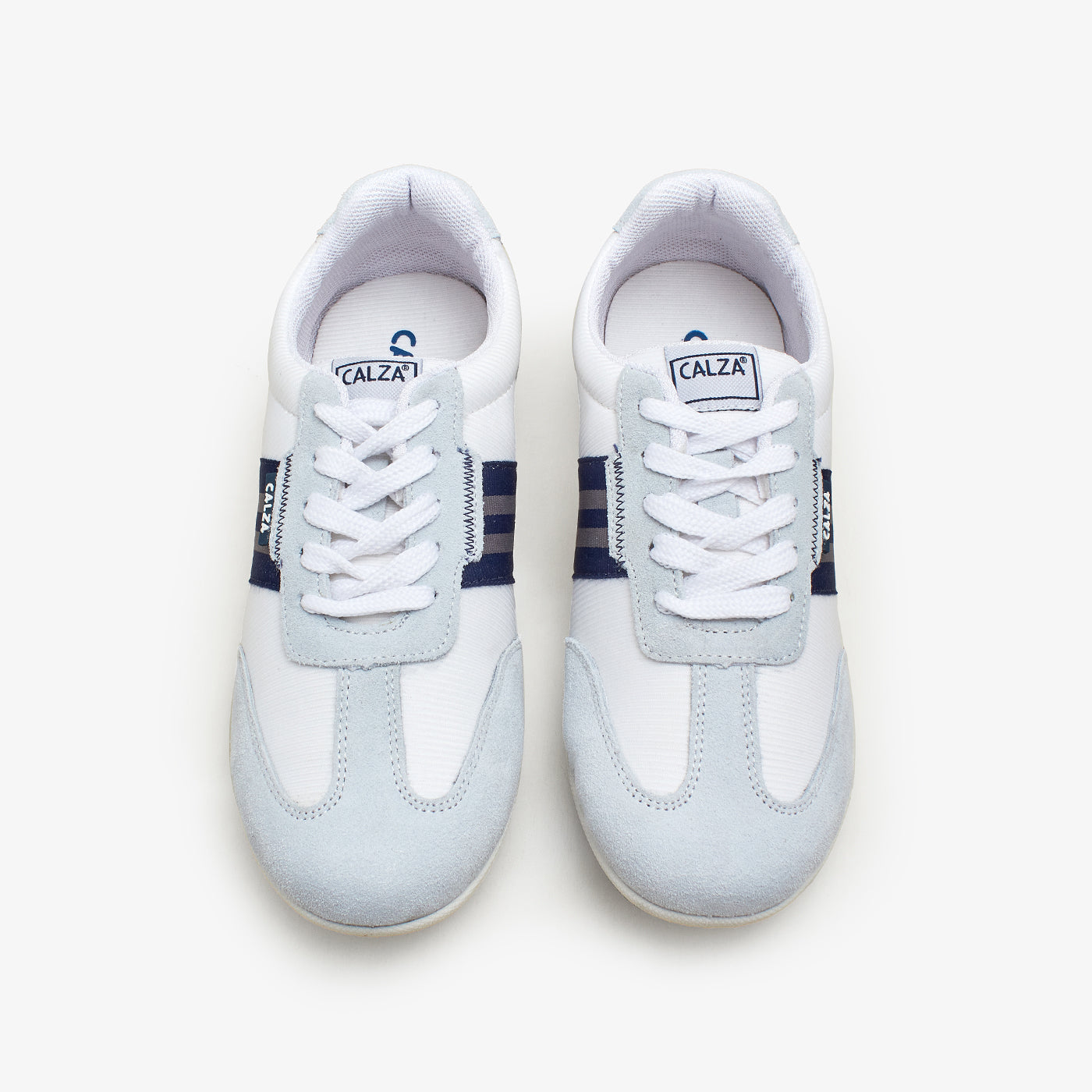 sports shoes