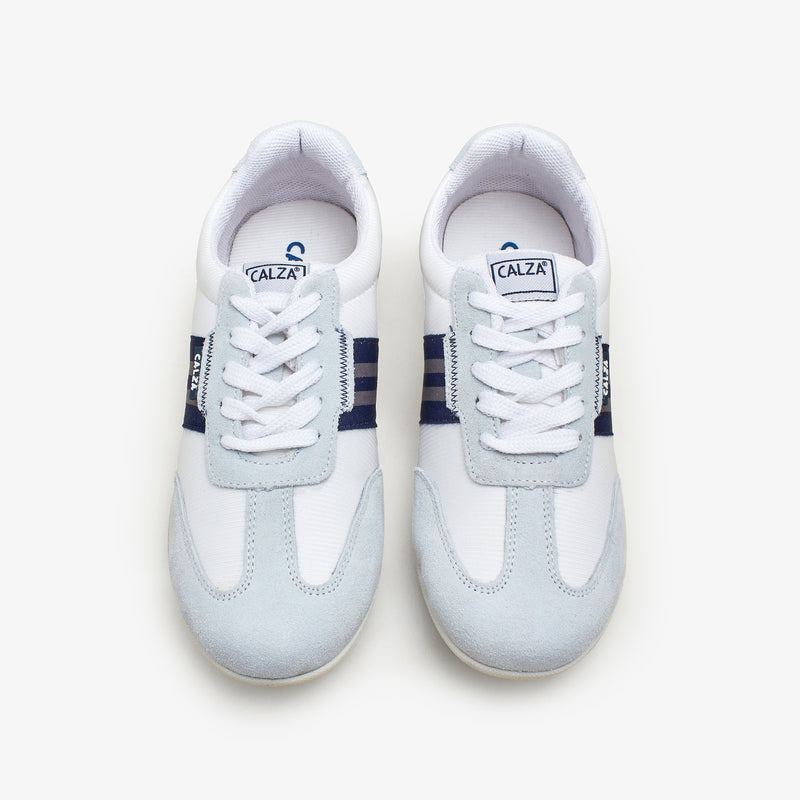 sports shoes