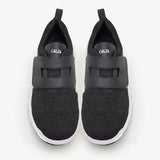 black sports shoes