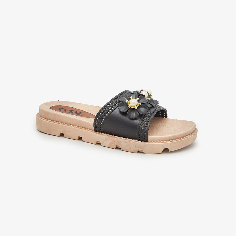 Women's Embellished Chappals