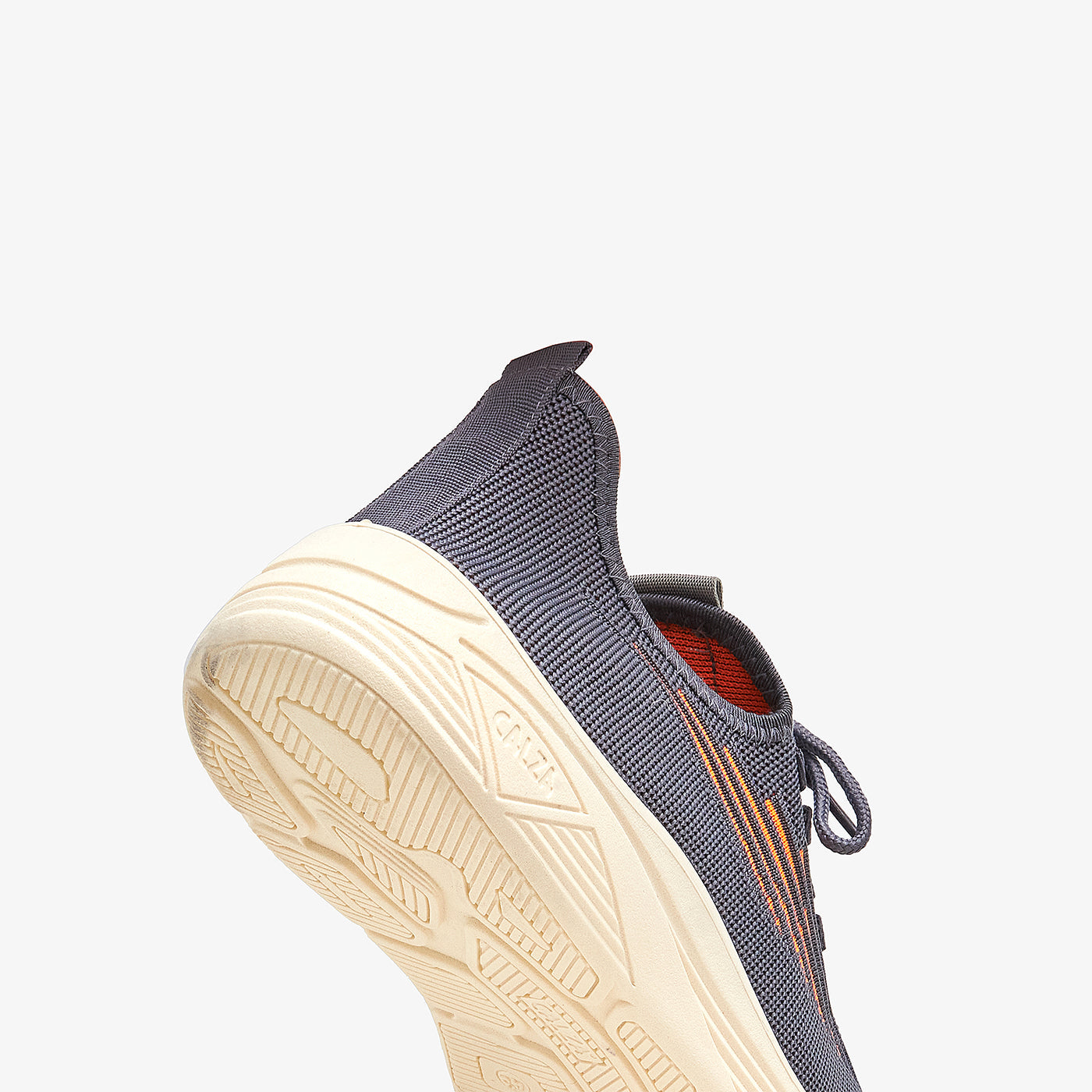 comfortable sports shoes