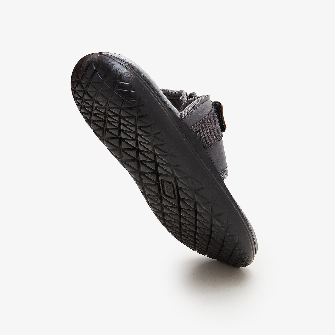New balance chappal sales